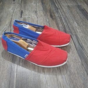 Tom's canvas flats size 9.5 women red blue